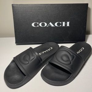 NEW COACH RUBBER SLIDES - Rare find in classic black and size 7.